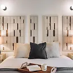 Moledo - 3 Bedrooms And Balcony In Santo Antonio شقة Lisboa